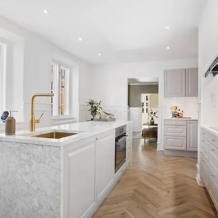 Amazing In The Center Of Lejlighed